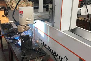 Five-axis automatic welding machine [Video of c...